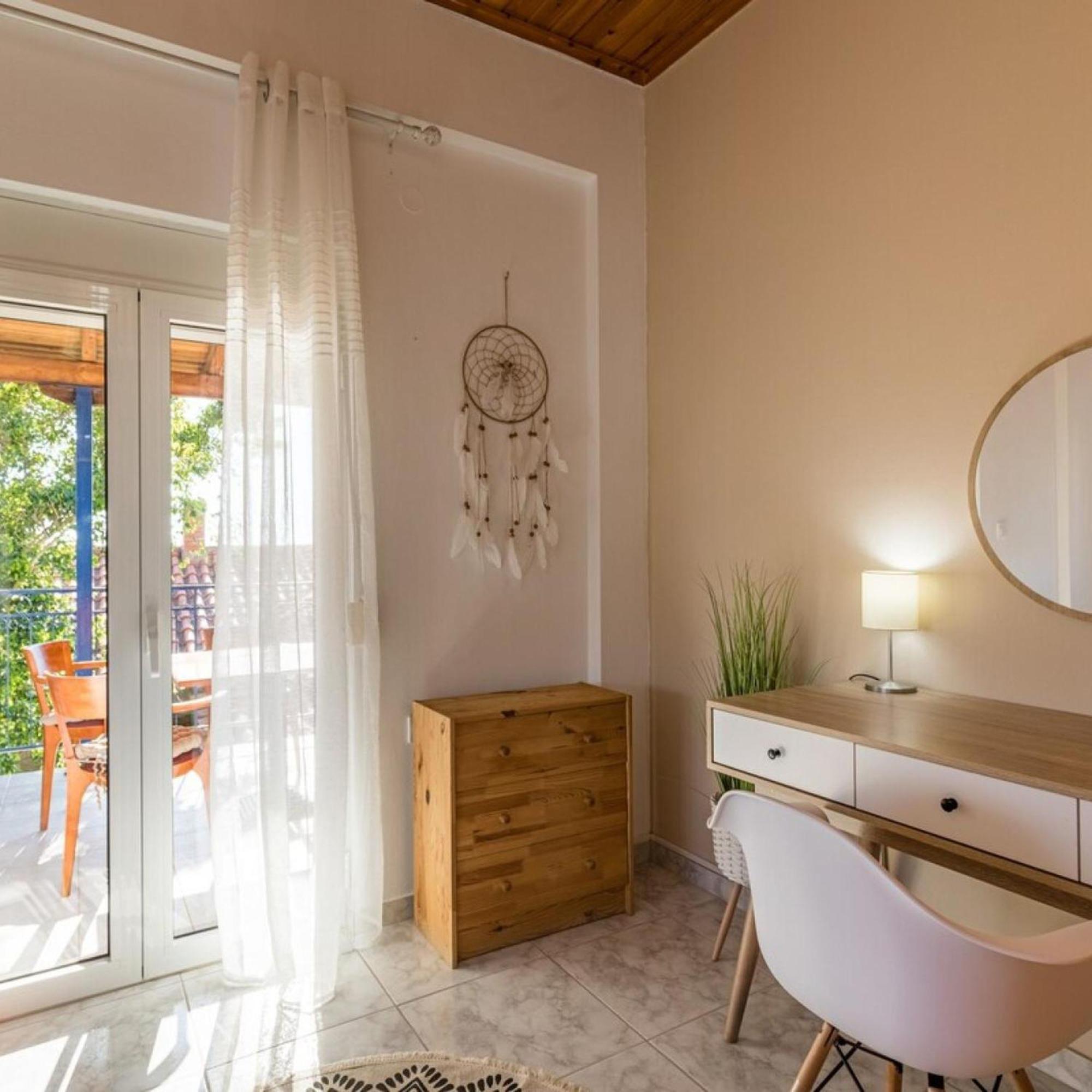 Maisonette With Palms Holiday home